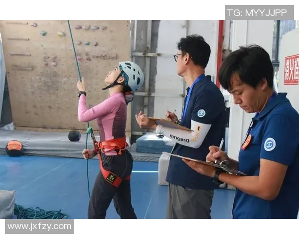 吴秀英谈攀岩之路：从初学者到顶尖选手的成长故事